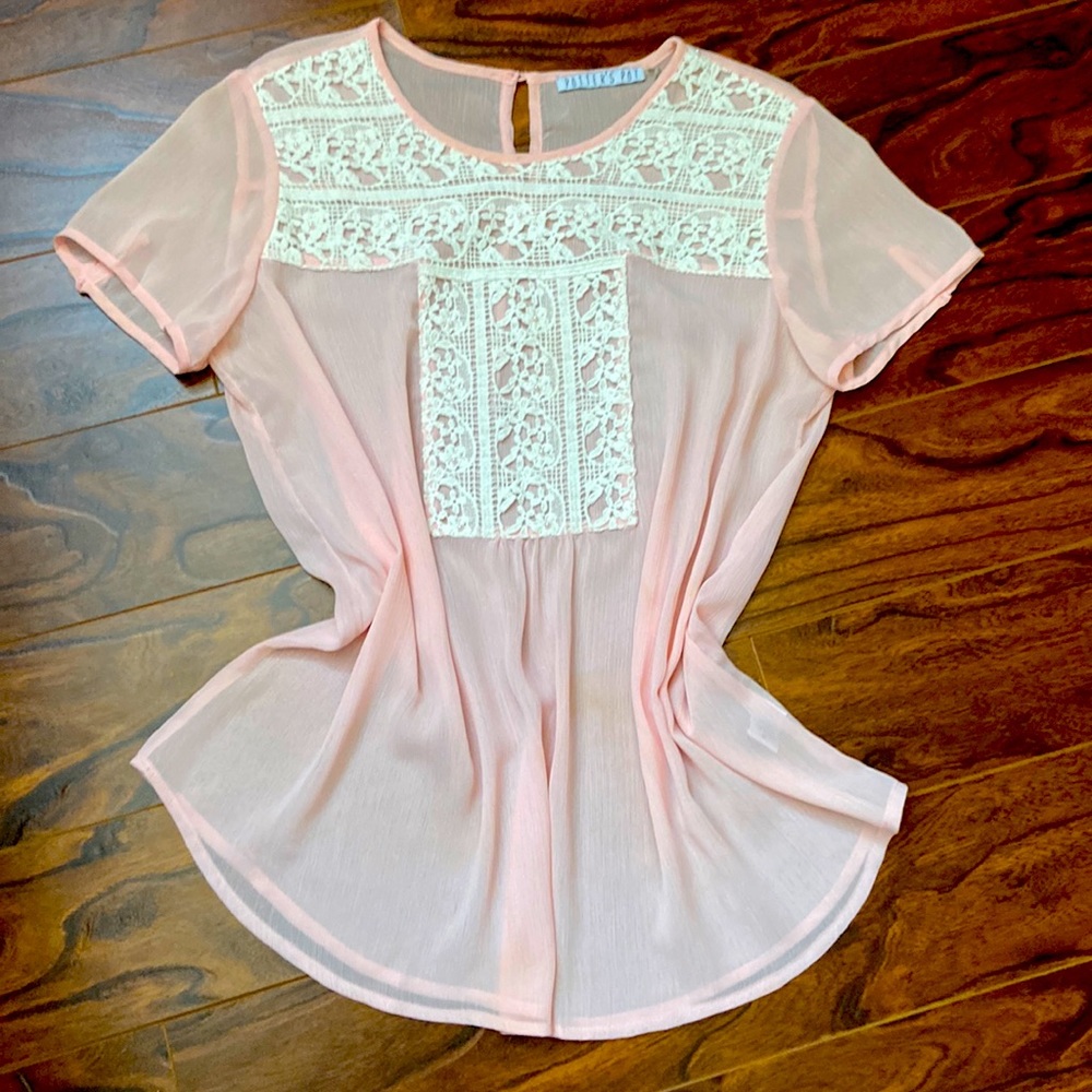 Potter’s Pot cute pastel pink top in size M